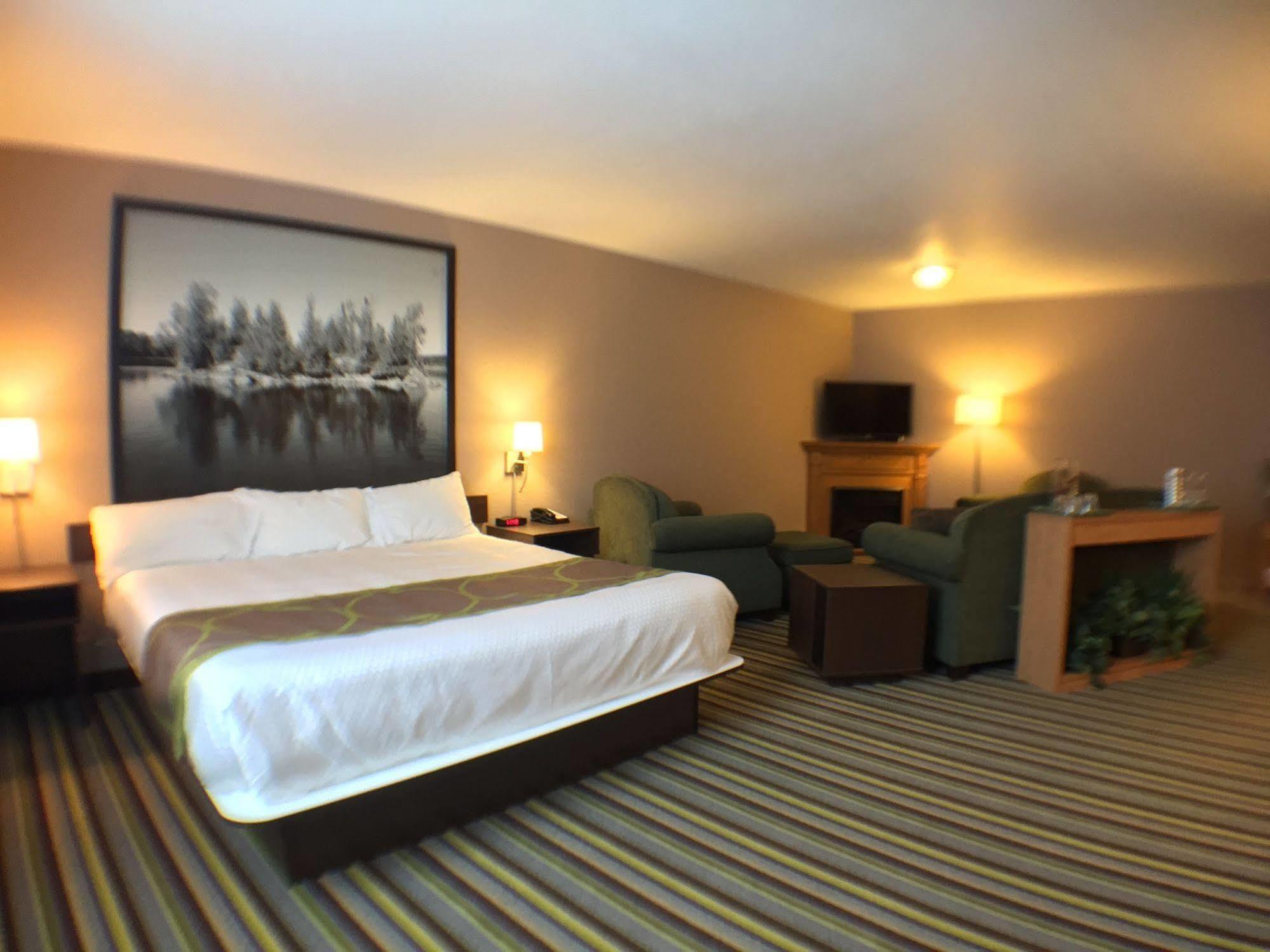 Super 8 By Wyndham Kenora Hotel Buitenkant foto